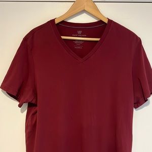 Mack Weldon red v neck t size XL